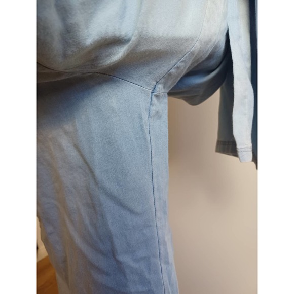 Denim Romper Floral Embroidery - Picture 6 of 9